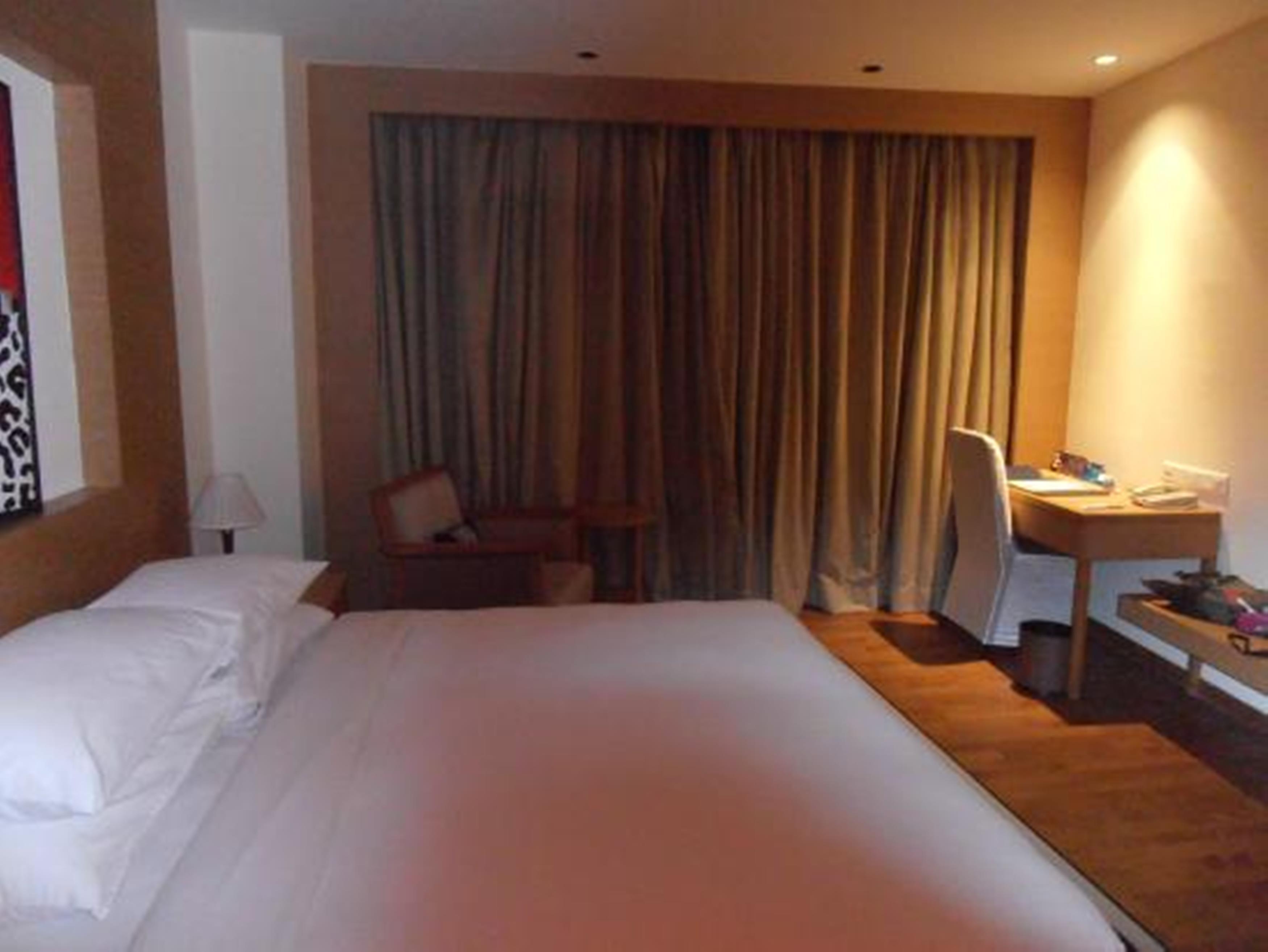 Radisson Blu Hotel New Delhi Dwarka Delhi (National Capital Territory of India) Exterior foto A room at the hotel