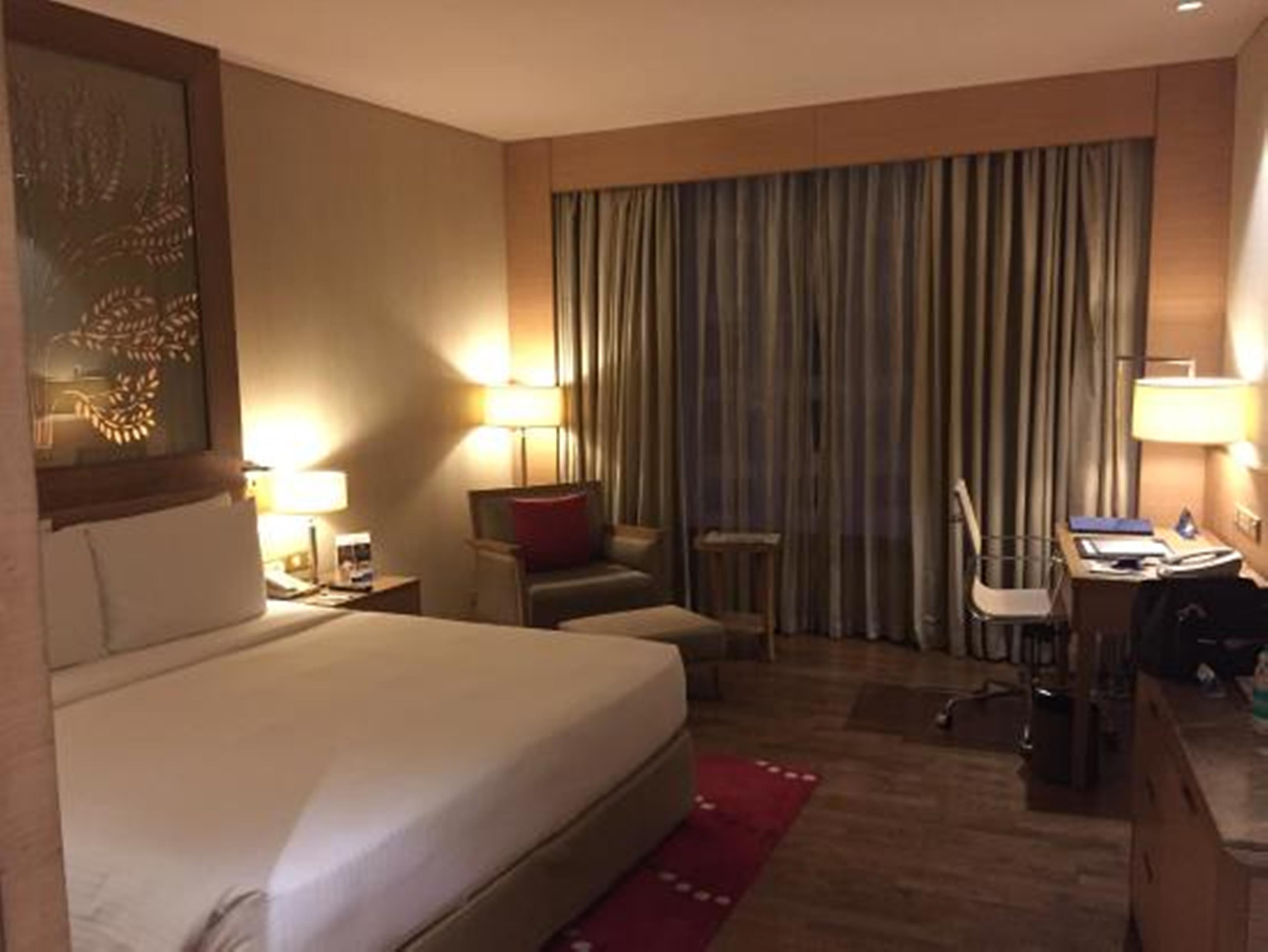 Radisson Blu Hotel New Delhi Dwarka Delhi (National Capital Territory of India) Exterior foto A room at the hotel