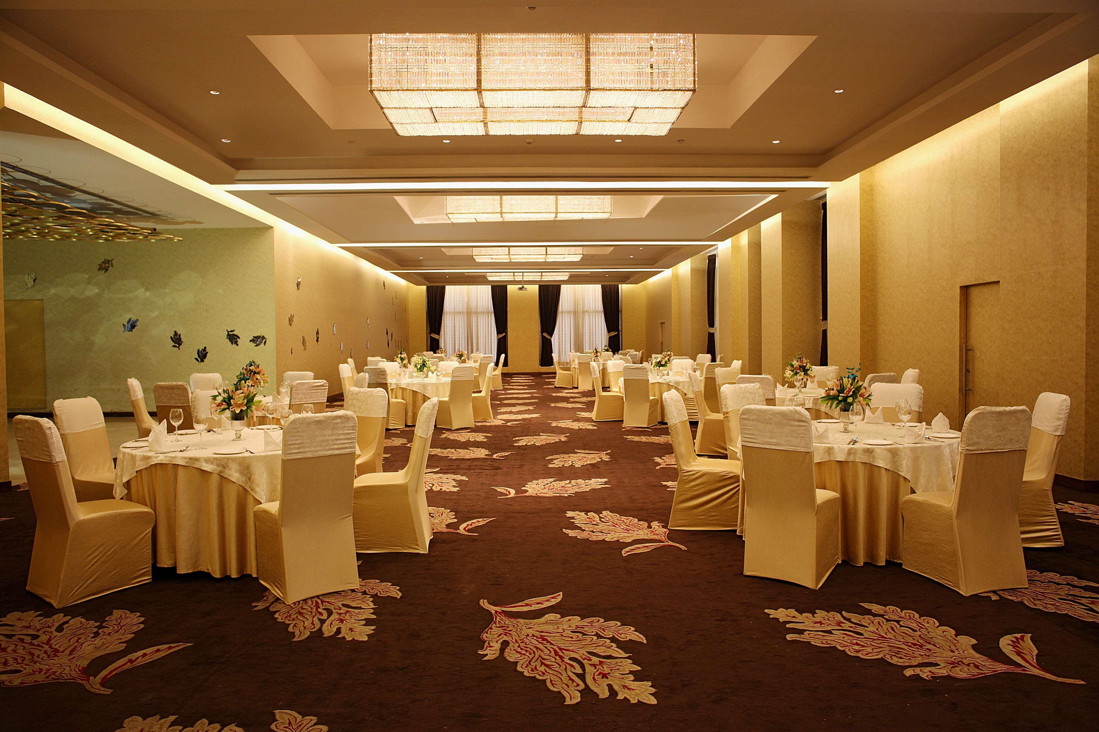 Radisson Blu Hotel New Delhi Dwarka Delhi (National Capital Territory of India) Exterior foto The ballroom