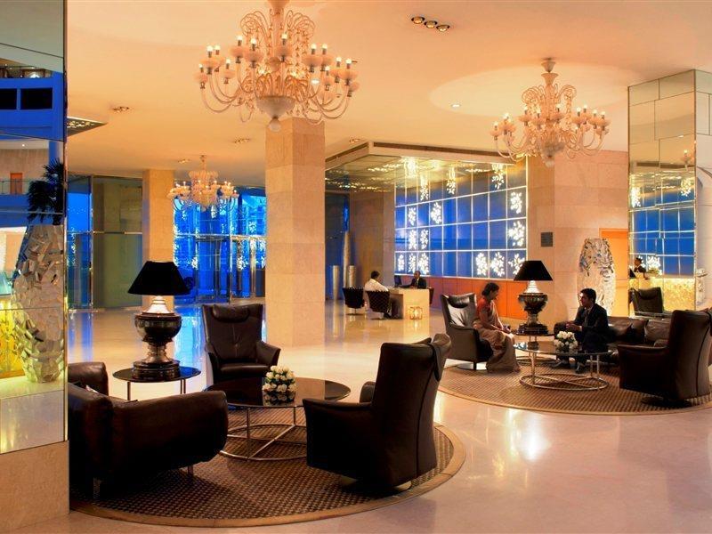 Radisson Blu Hotel New Delhi Dwarka Delhi (National Capital Territory of India) Exterior foto Lobby